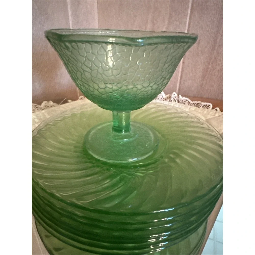 vintage footed sherbet cup made from green crackle vaseline Uranium‎ glass